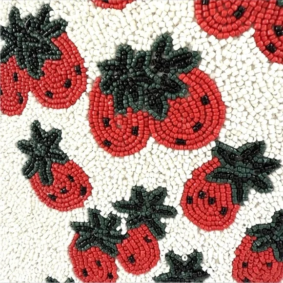 NWT Sol Mer Beaded Strawberry Crossbody Bamboo Handle Bag - Picture 3 of 10